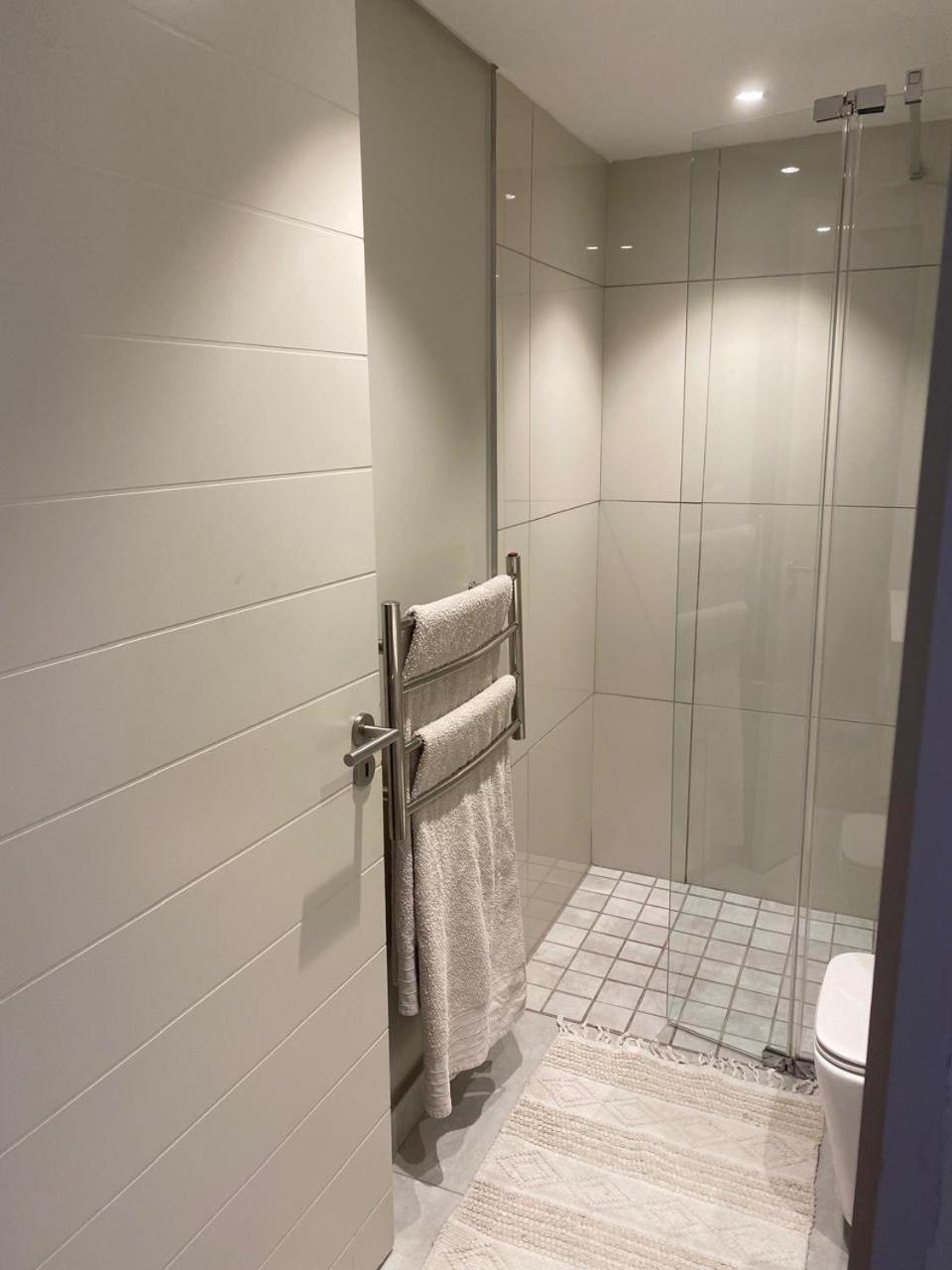 Modern Apartment In The Docklands, De Waterkant, Cape Town Stunning Views, Gorgeous Pool Deck المظهر الخارجي الصورة